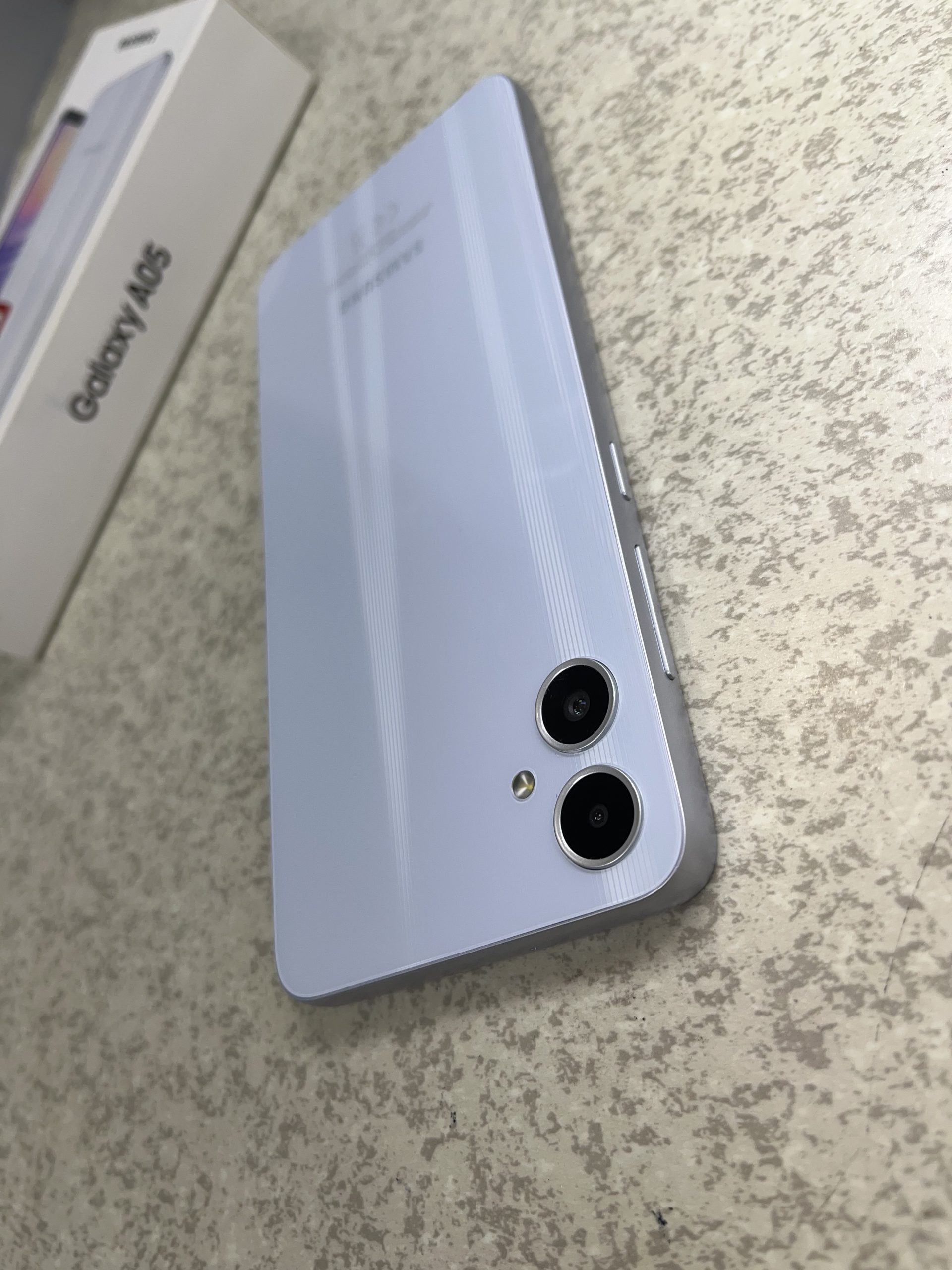 کارکرده-گوشی موبایل سامسونگ مدل Galaxy A05 دو سیم کارت ظرفیت 128 گیگابایت و رم 4 گیگابایت4