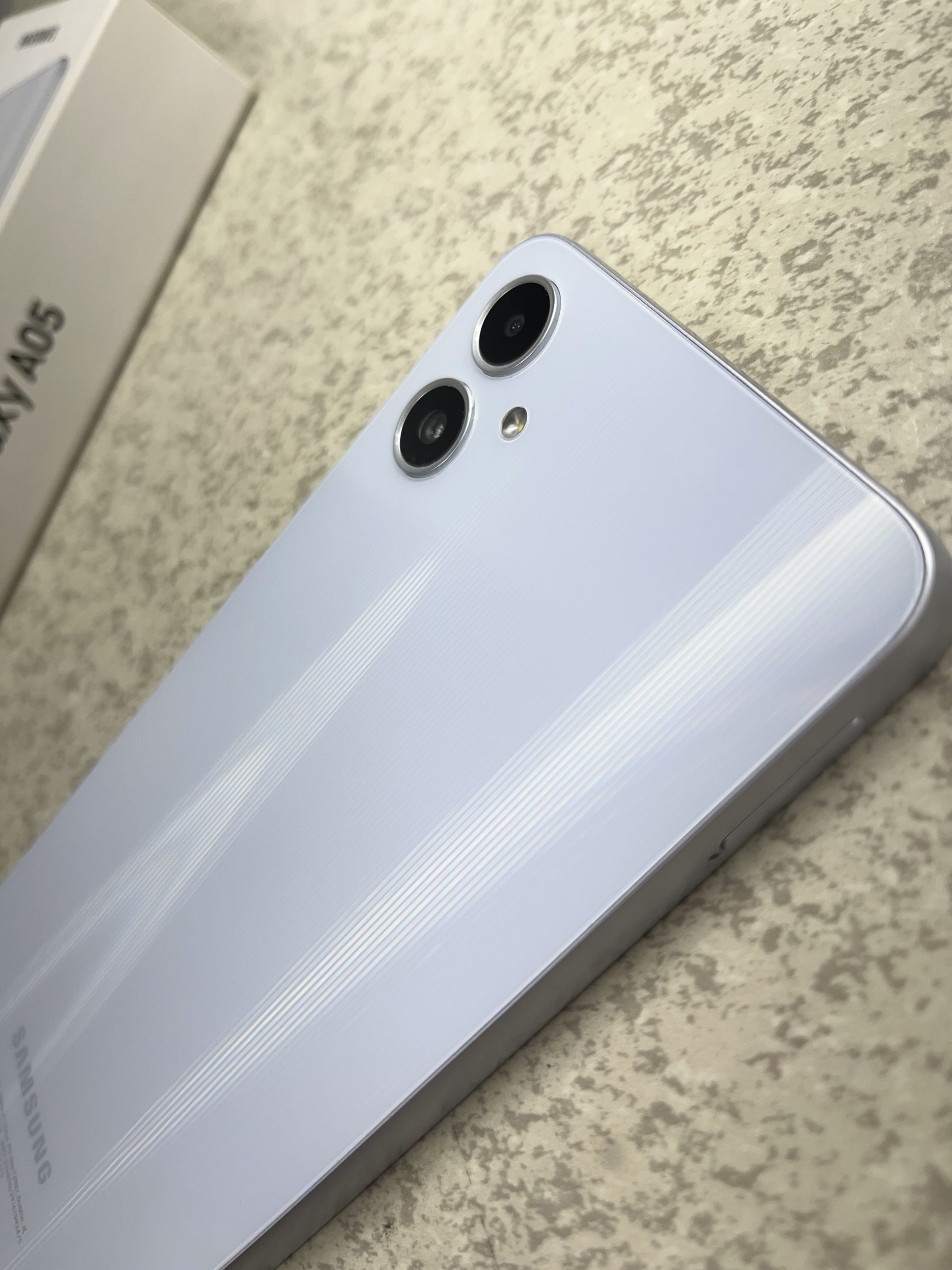 کارکرده-گوشی موبایل سامسونگ مدل Galaxy A05 دو سیم کارت ظرفیت 128 گیگابایت و رم 4 گیگابایت1