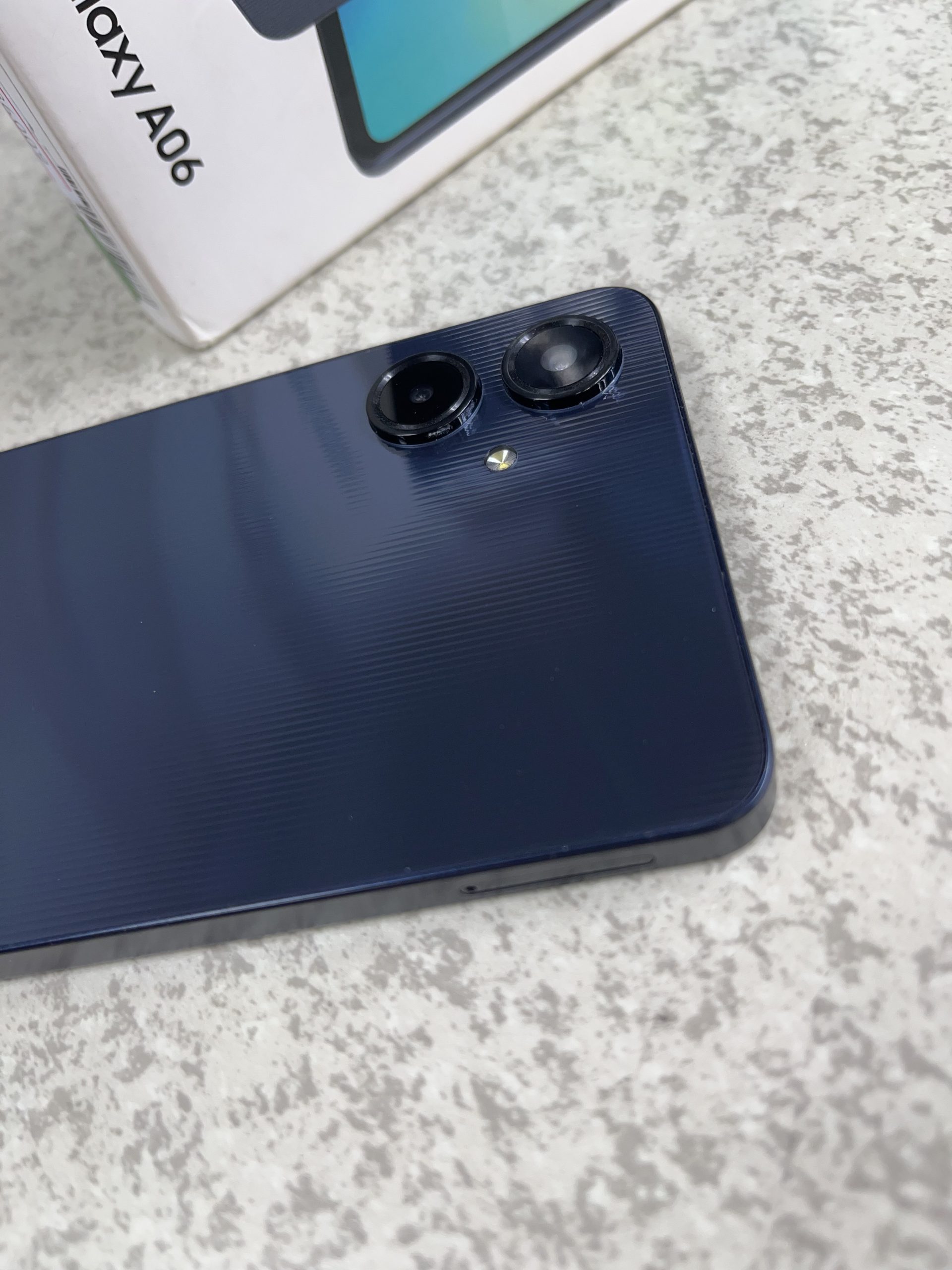 کارکرده-گوشی موبایل سامسونگ مدل Galaxy A06 دو سیم کارت ظرفیت 128 گیگابایت و رم 6 گیگابایت رنگ مشکی3