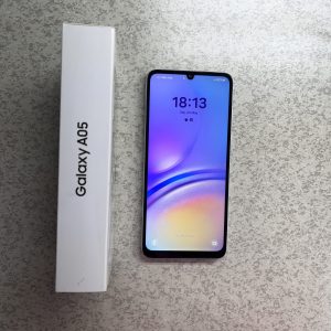 کارکرده – گوشی موبایل سامسونگ مدل Galaxy A05 دو سیم کارت ظرفیت 128 گیگابایت و رم 4 گیگابایت